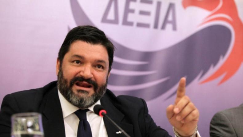 Ο Φαήλος Κρανιδιώτης ζητά... τον βομβαρδισμό του στρατοπέδου των αλβανικών ΕΚΑΜ (vid)