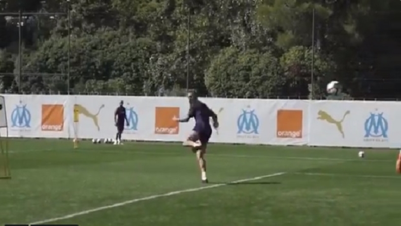 Μαγική τακουνιά από τον «killer» Μήτρογλου στην προπόνηση! (vid)