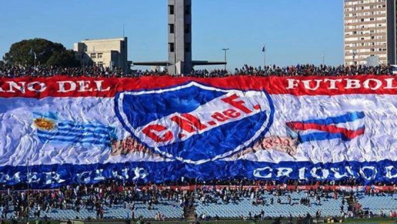 Έχοντας τον κόσμο στο πλευρό τους...