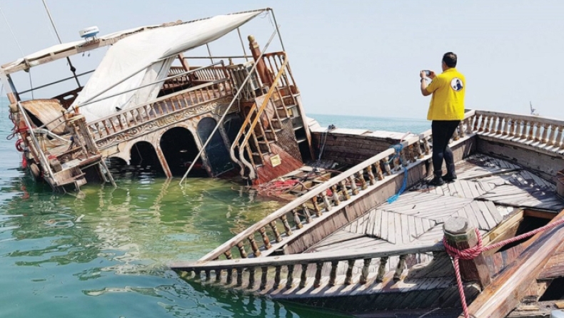 Δύτες ανέσυραν απίστευτο πλοίο του 18ου αιώνα από τον βυθό (pics)