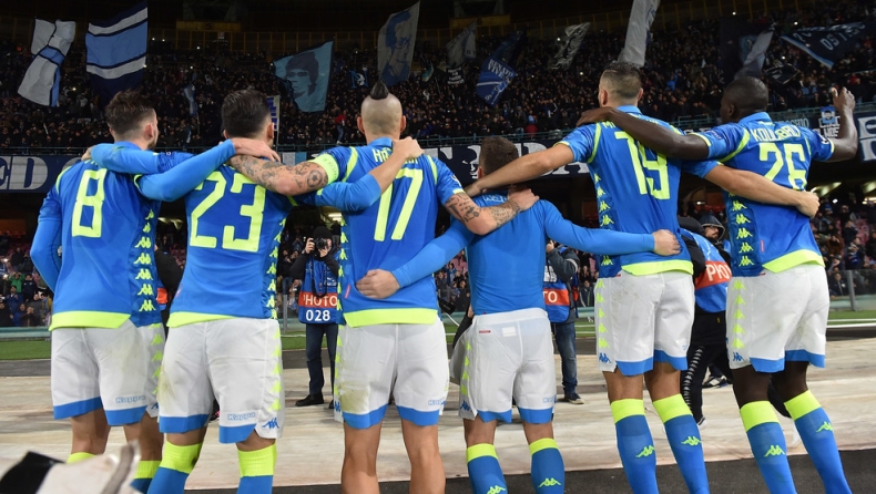 «Ταρακουνήθηκε» ξανά όλη η Νάπολη στον ύμνο του Champions League... (vids)
