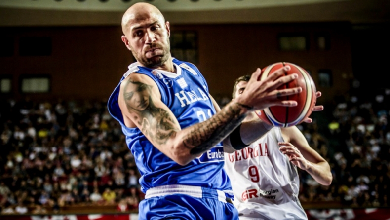 Βασιλόπουλος: «Τι ήθελε ο Παπαλουκάς στο δωμάτιο και το standing ovation στον Νοβίτσκι» (vid)