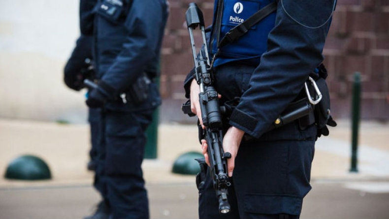 Επίθεση με μαχαίρι κατά αστυνομικού στο κέντρο των Βρυξελλών