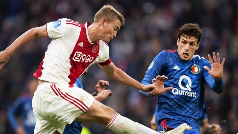 Όρισε τιμή για τον Ντε Λιχτ και περιμένει προτάσεις ο Άγιαξ