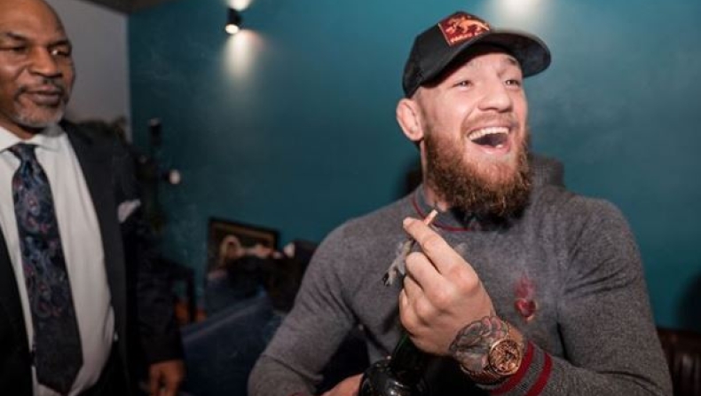Ο Conor McGregor δοκίμασε την μαριχουάνα του Mike Tyson (pics)