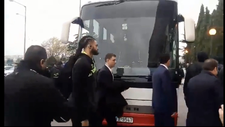 Η άφιξη του Άρη στην PAOK Sports Arena (vid)