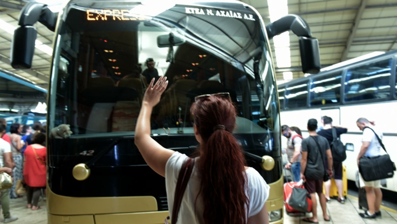 Οδηγός του ΚΤΕΛ Φωκίδας παράτησε το λεωφορείο με τους επιβάτες και την κοπάνησε
