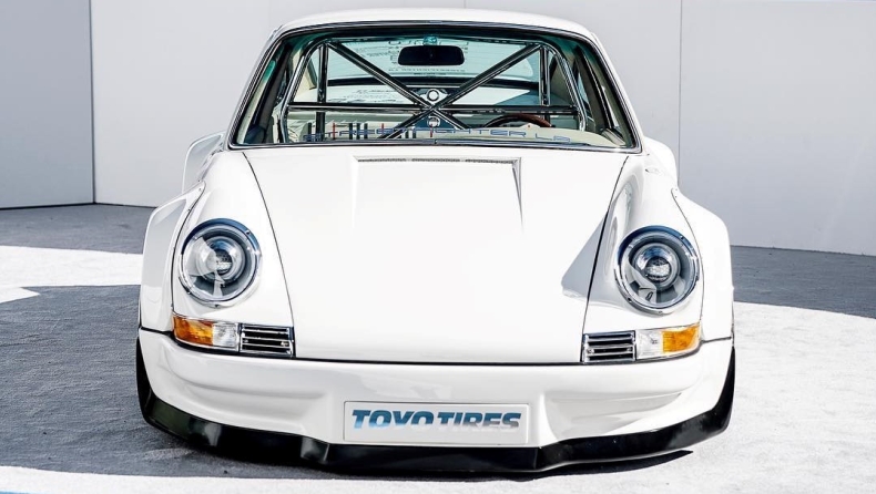 Μια κλασική Porsche 911 απέκτησε ηλεκτροκινητήρα... 710 ίππων!