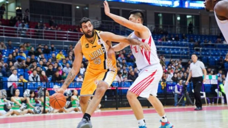 Ήττα για Μπουρούση και Lions
