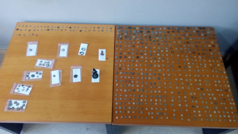 Ένας 55χρονος στη Λάρισα βρέθηκε με 690 αρχαία νομίσματα