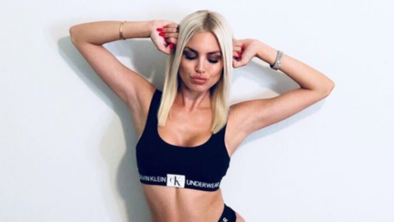 Η Αλεξάνδρα Παναγιώταρου πόζαρε ολόγυμνη (pics)