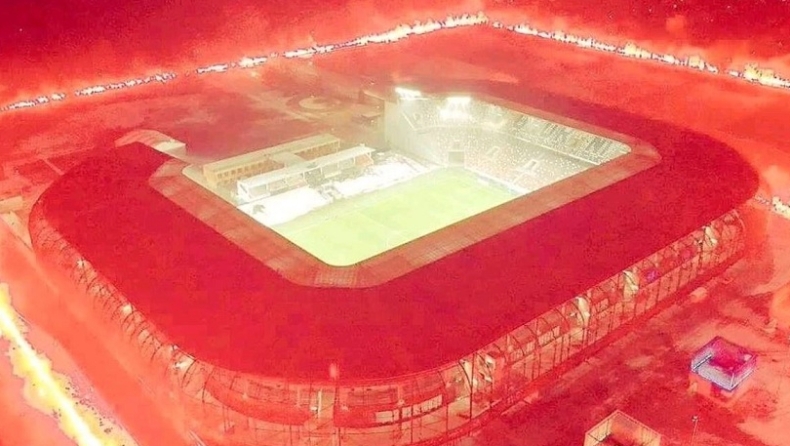 «Καυτή» ατμόσφαιρα από τους οπαδούς της Γκόρνικ που κύκλωσαν το γήπεδό τους με καπνογόνα (vid)