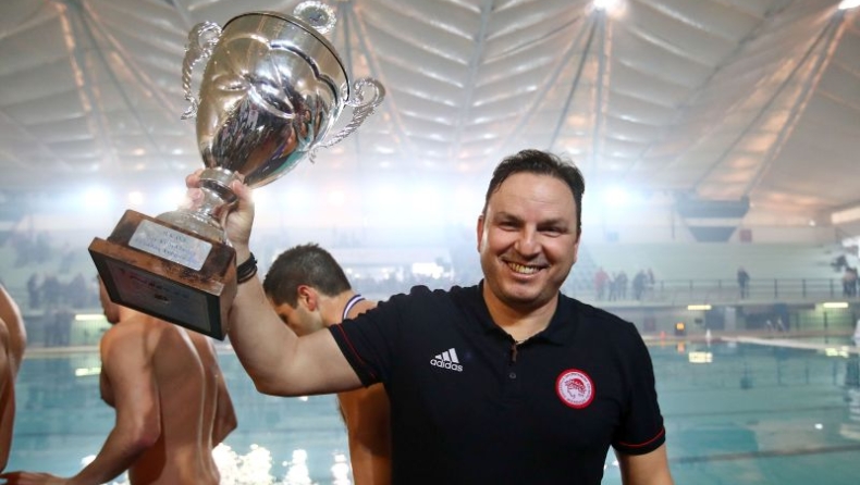 Βλάχος: Ο προπονητής των ρεκόρ