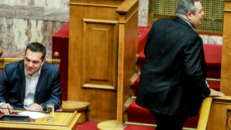 Kαμμένος: «Αν ο Τσίπρας δεν διώξει Κουίκ - Χρυσοβελώνη, θα μπλοκάρουμε όλα τα νομοσχέδια»