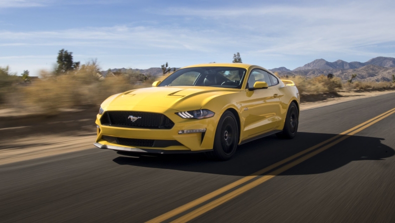 H Ford Mustang παραμένει στην κορυφή ακόμη κι όταν... πέφτει!