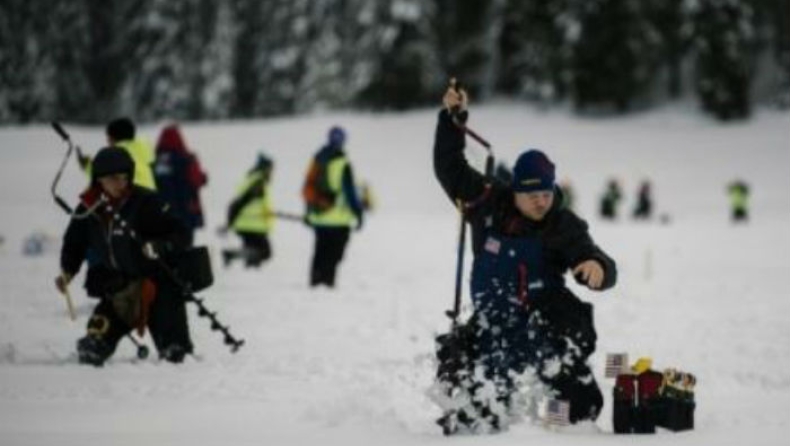 Έκαναν παγκόσμιο πρωτάθλημα ψαρέματος σε παγωμένη λίμνη