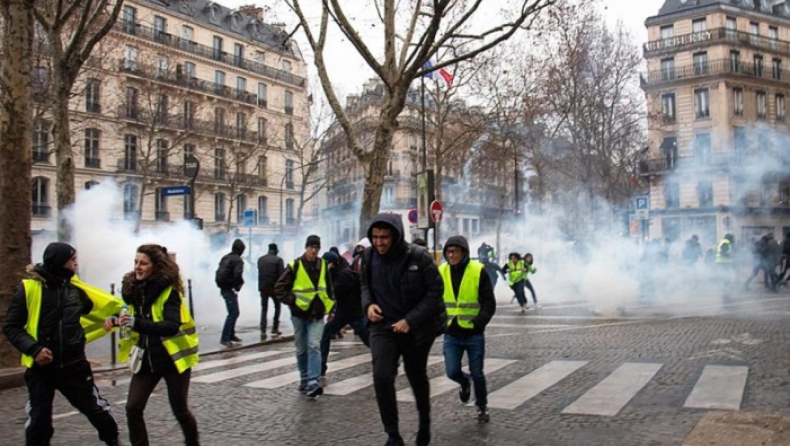 Κίτρινα Γιλέκα: Νέες συγκρούσεις στο Παρίσι, μειωμένη η συμμετοχή