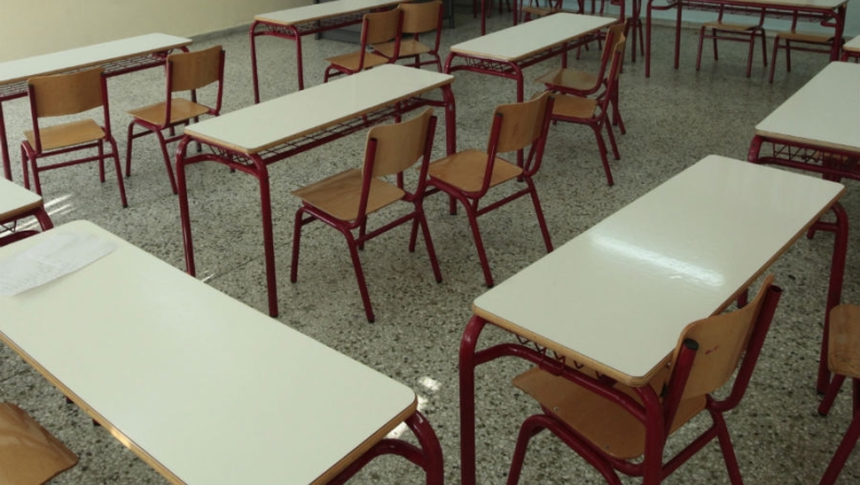 Mαθήτρια στην Πάτρα είπε σε καθηγητή «μην μας σκοτίζεις τα @ρχ!δ!@» και έπεσε ξύλο (vid)