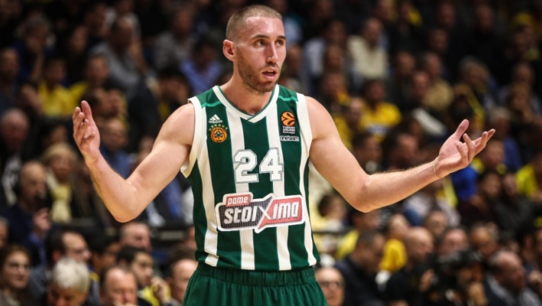 Off ο Λοτζέσκι, πρόβλημα στο δεξί πόδι