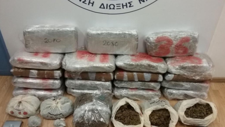 Αστυνομική έφοδος σε αποθήκη ναρκωτικών στην Καλλιθέα: Τρεις συλλήψεις