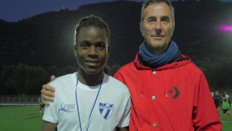 Μόρια: 14χρονος πρόσφυγας πήρε δελτίο ποδοσφαιριστή στον Αιολικό! (vid)