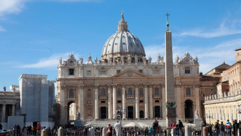 Καρδινάλιος υποστηρίζει πως στο Βατικανό κατέστρεψαν φακέλους που θα είχαν τεκμηριώσει σεξουαλικές κακοποιήσεις