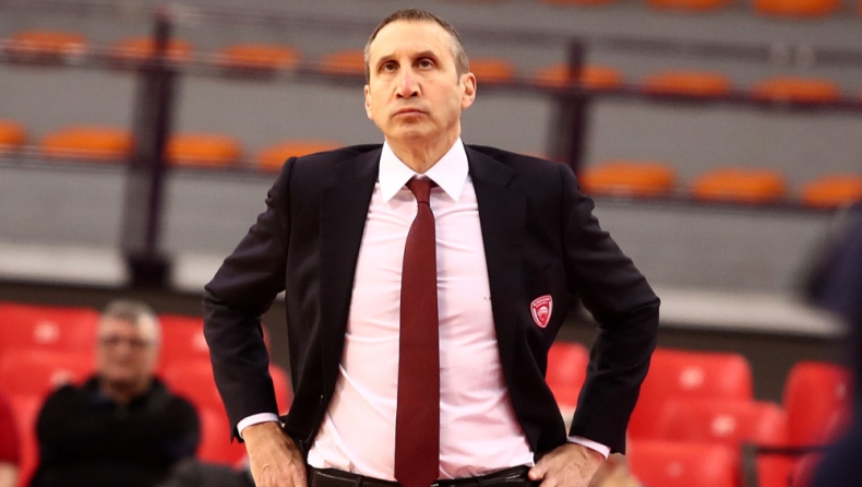 Μπλατ: «Κάθε φορά με ρωτάτε το ίδιο»