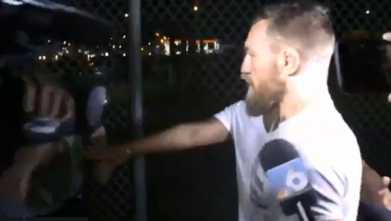 McGregor: Συνελήφθη επειδή έσπασε και πήρε το κινητό φαν του που ήθελε μια φωτογραφία! (vid)