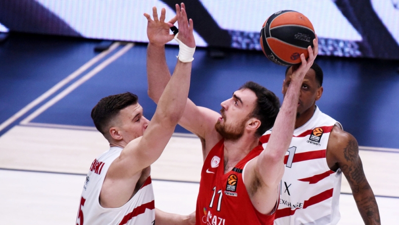 Αρμάνι - Ολυμπιακός 66-57