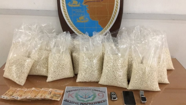 Νέα επιτυχία της ΕΛ.ΑΣ.: Συνέλαβαν άντρα με χιλιάδες «χάπια των τζιχαντιστών» αξίας 7 εκ. ευρώ (pics)