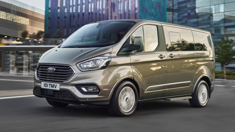To Ford Tourneo Custom γίνεται υβριδικό!