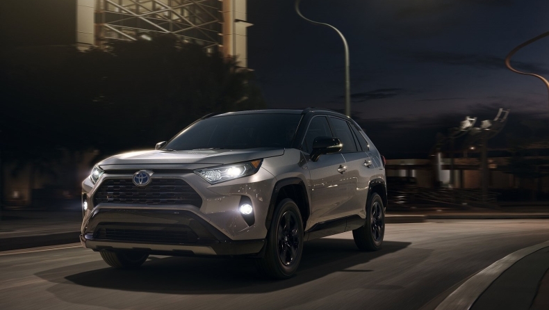 Νέο Toyota RAV4: Στην Ελλάδα με τιμή από 27.700 ευρώ! (pics)