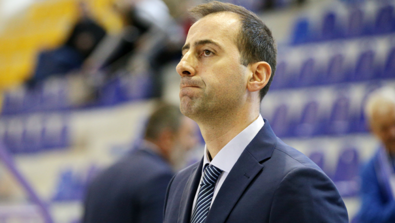 Κουτσός: «Δεν κλαίμε…»