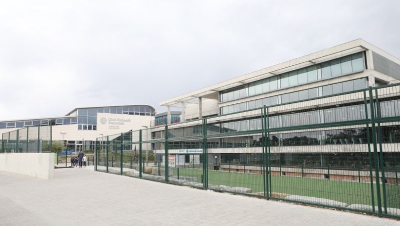 Η Σαμπαντέλ δείχνει τη "γύμνια" της ελληνικής υδατοσφαίρισης