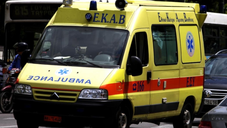 Τραγωδία με διανομέα στην Αγία Παρασκευή: Τραυματίστηκε θανάσιμα από διερχόμενο όχημα