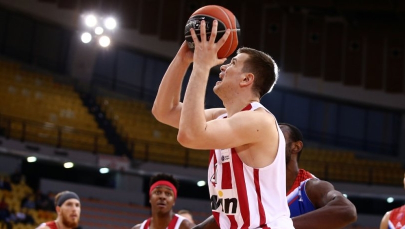 Υπέστη διάστρεμμα ο Αγραβάνης