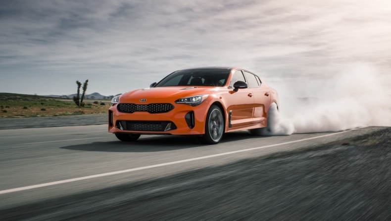 Νέο KIA Stinger 370 ίππων και με Drift Mode! (pics & vid)
