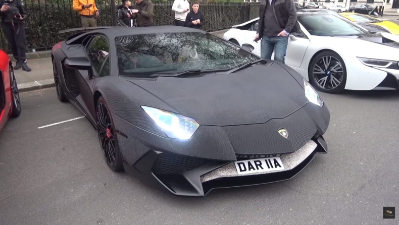 Μία Lamborghini με τη λάμψη 2 εκατ. κρυστάλλων Swarovski (pics)