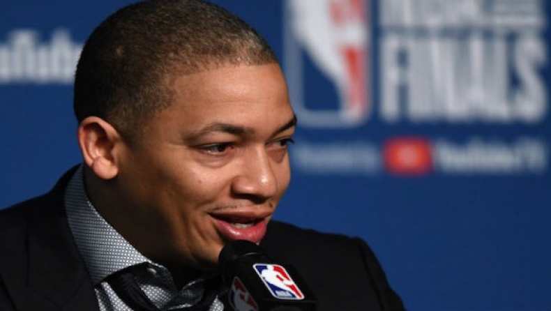 Λέικερς: Συνάντηση με Τάιρον Λου (pic)