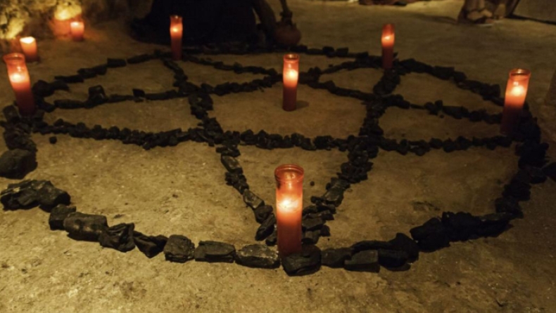 Θρίλερ με τον θάνατο της φοιτήτριας στο Αιγάλεω: Κύκλωμα σατανιστών καταγγέλει η οικογένεια (pics & vid)