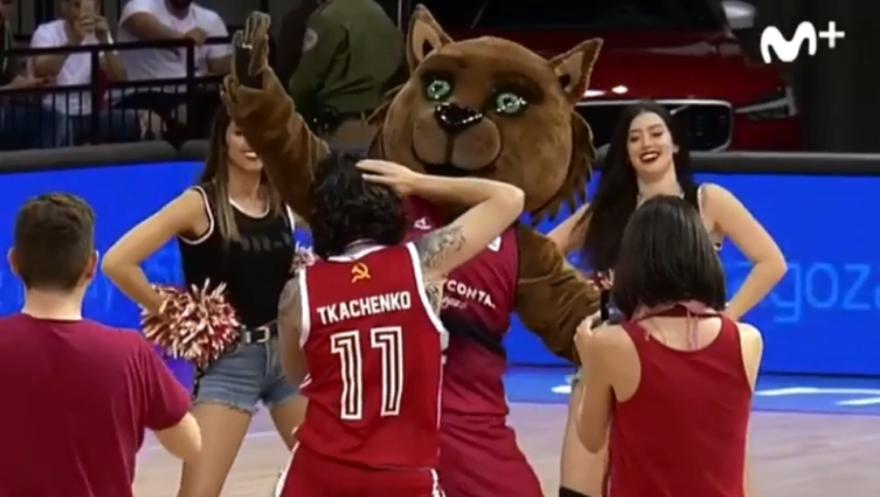 Το απίθανο χορευτικό του... Τκατσένκο! (vid)