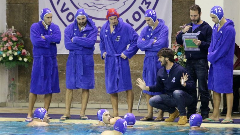 Παραμένει στη Γλυφάδα και τη νέα σεζόν ο Μάζης