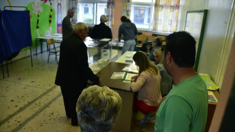 Δεν υπάρχει εφορευτική επιτροπή εκεί που ψηφίζει ο Τσίπρας