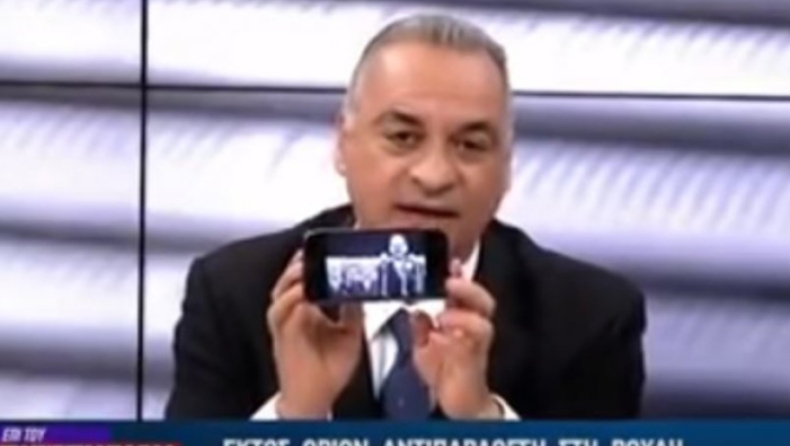 Ο Κεφαλογιάννης έδειξε on air ψεύτικη φωτογραφία με τον πατέρα του Τσίπρα και χουντικούς (pic & vid)