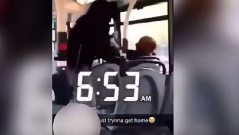 Έκανε το λάθος να τα βάλει με έναν 55χρονο, ο οποίος τον πλάκωσε στο ξύλο (vid)