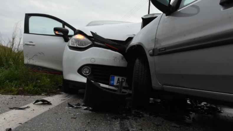 Οι απατεώνες με τα «τροχαία ατυχήματα» άρπαξαν 26.500 ευρώ από ηλικιωμένη