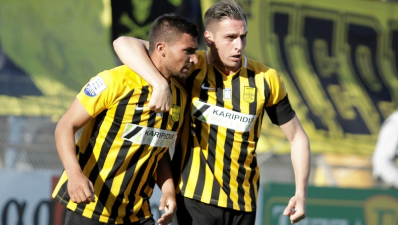 Έρχεται και υπογράφει ο Ροζ