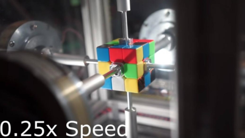 Ρομπότ λύνει τον κύβο του Ρούμπικ σε 0,38 δευτερόλεπτα (vids)