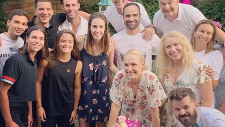 Γιόρτασε μαζί με την Σάκκαρη η Βέκιτς (pic)