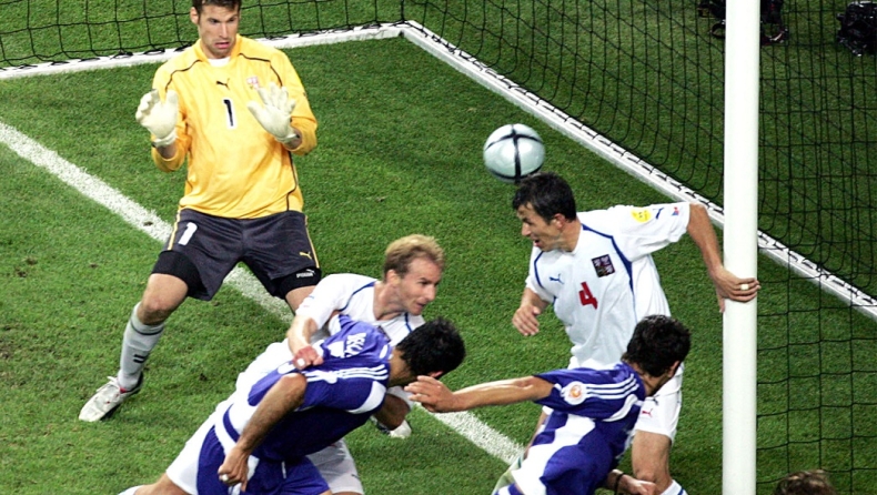 Σαν σήμερα: Ο «Κολοσσός» Δέλλας έστειλε την Ελλάδα στον τελικό του Euro 2004! (vid)